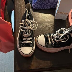 CONVERSE ALLSTAR “RUN STAR HIKE PLATFORM”